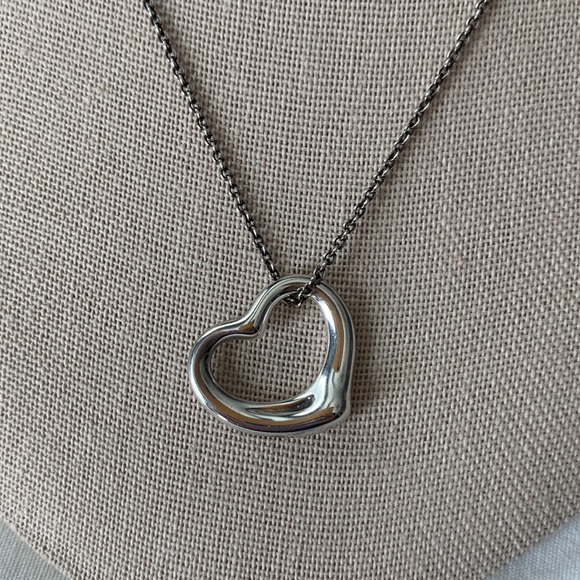 Elsa Peretti for Tiffany & Co Silver Open Heart Necklace - Picture 3 of 11